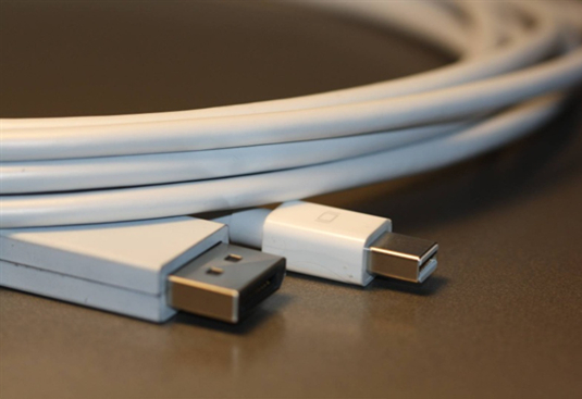 DisplayPort vs USB-C DP Alt Mode